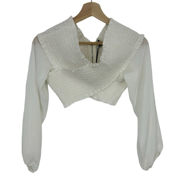 With Jean White Frances Ruched Top Bell Sleeves - Picture 4 of 5